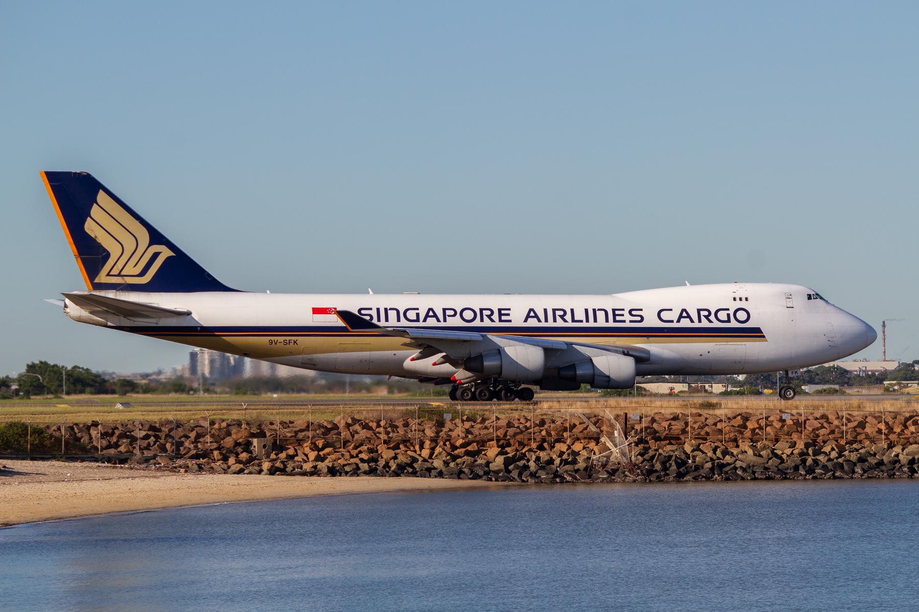 Singapore Airlines Boeing 747-400F 9V-SFK at Kingsford Smith