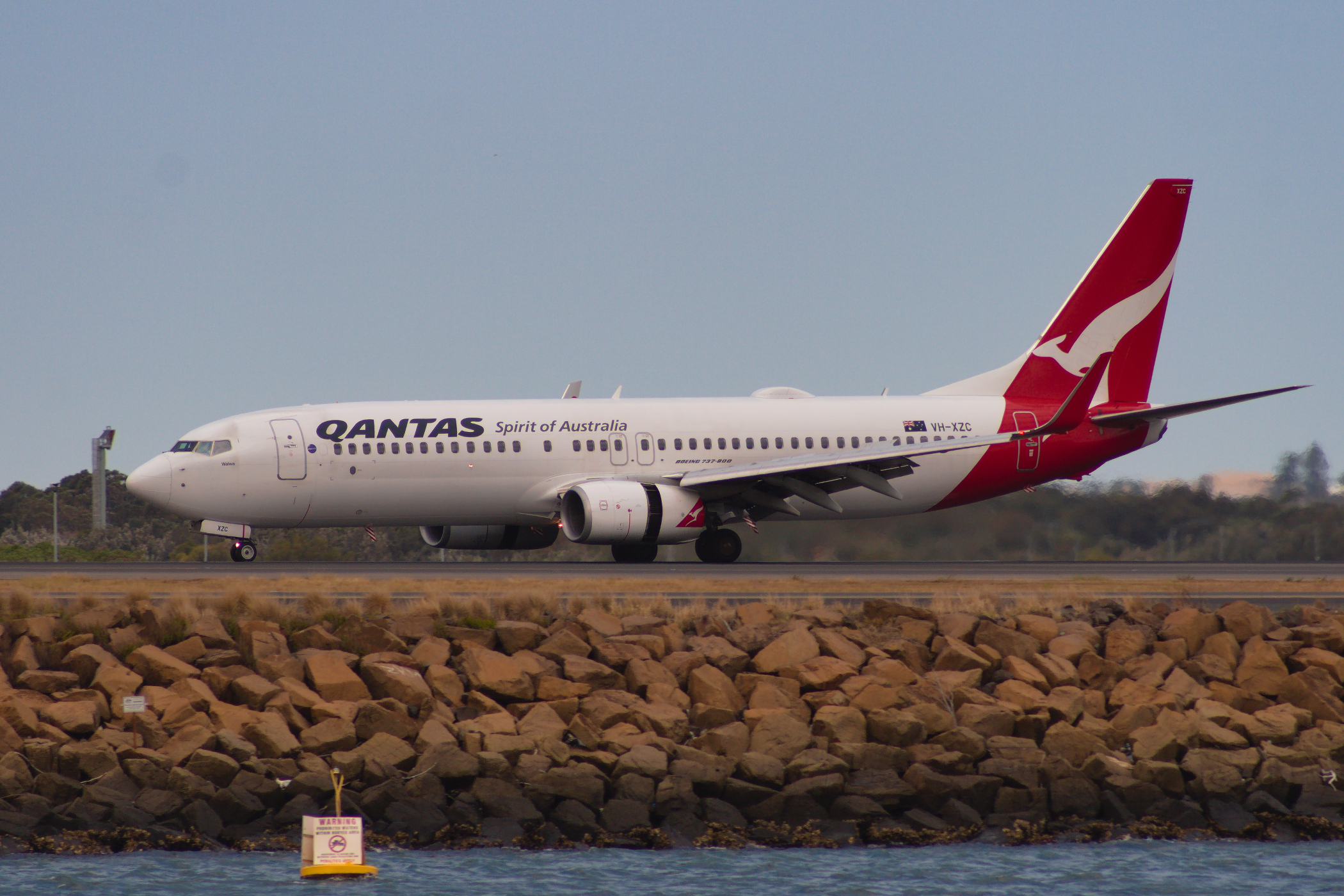 Qantas Boeing 737-800 VH-XZC at Kingsford Smith