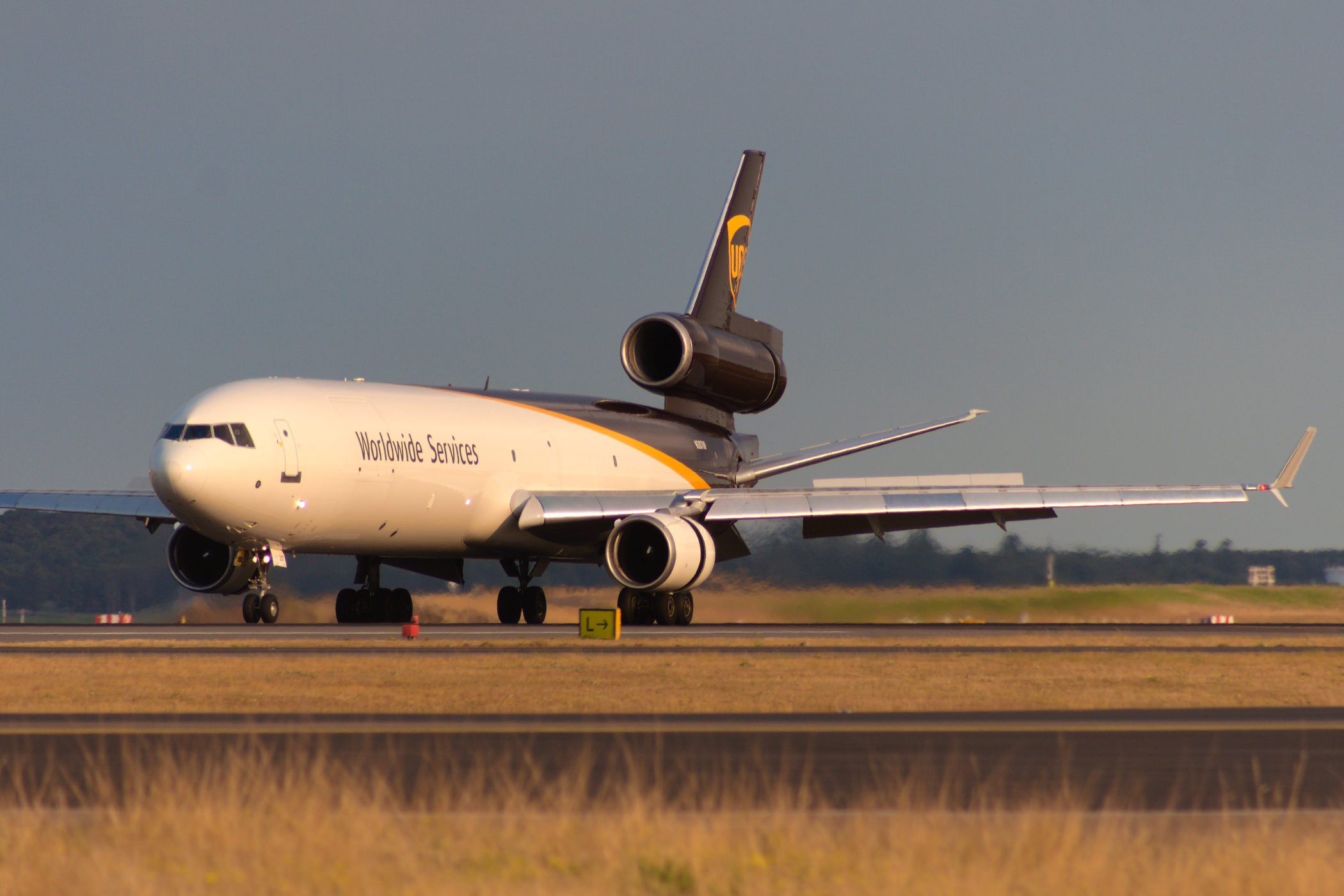 UPS McDonnell Douglas MD11 N287UP at Kingsford Smith