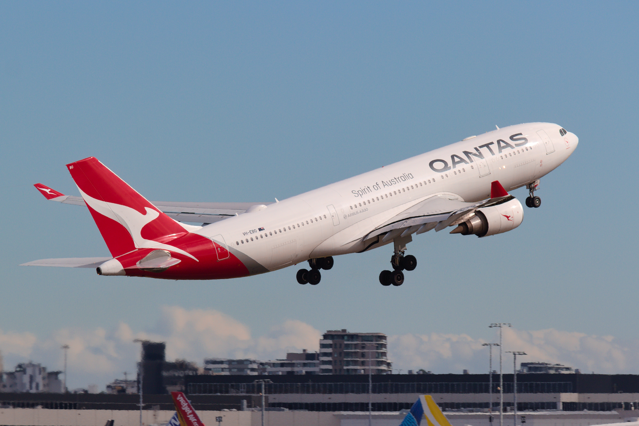 Qantas Airbus A330-200 VH-EBO at Kingsford Smith