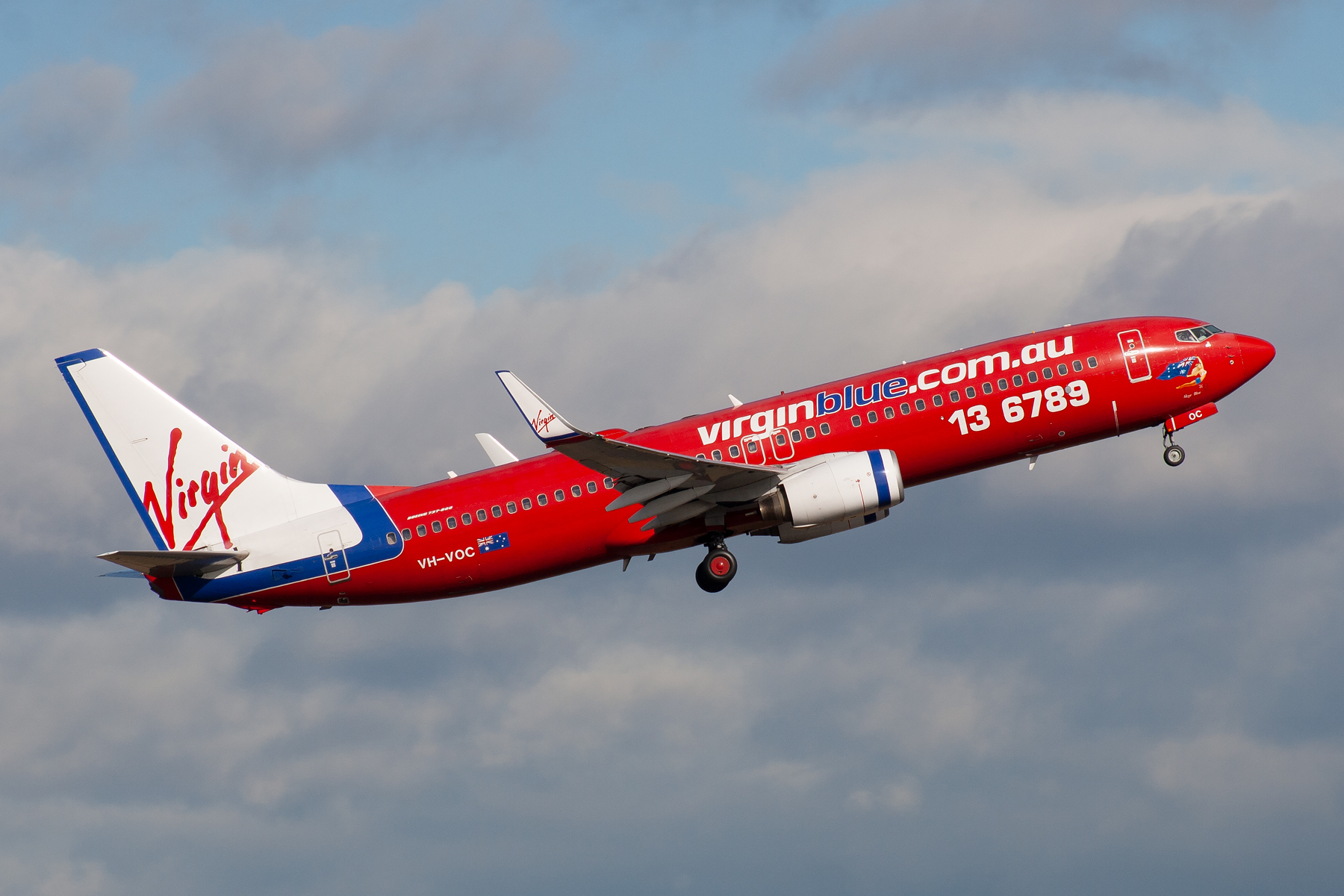 Virgin Blue Airlines Boeing 737-800 VH-VOC at Kingsford Smith