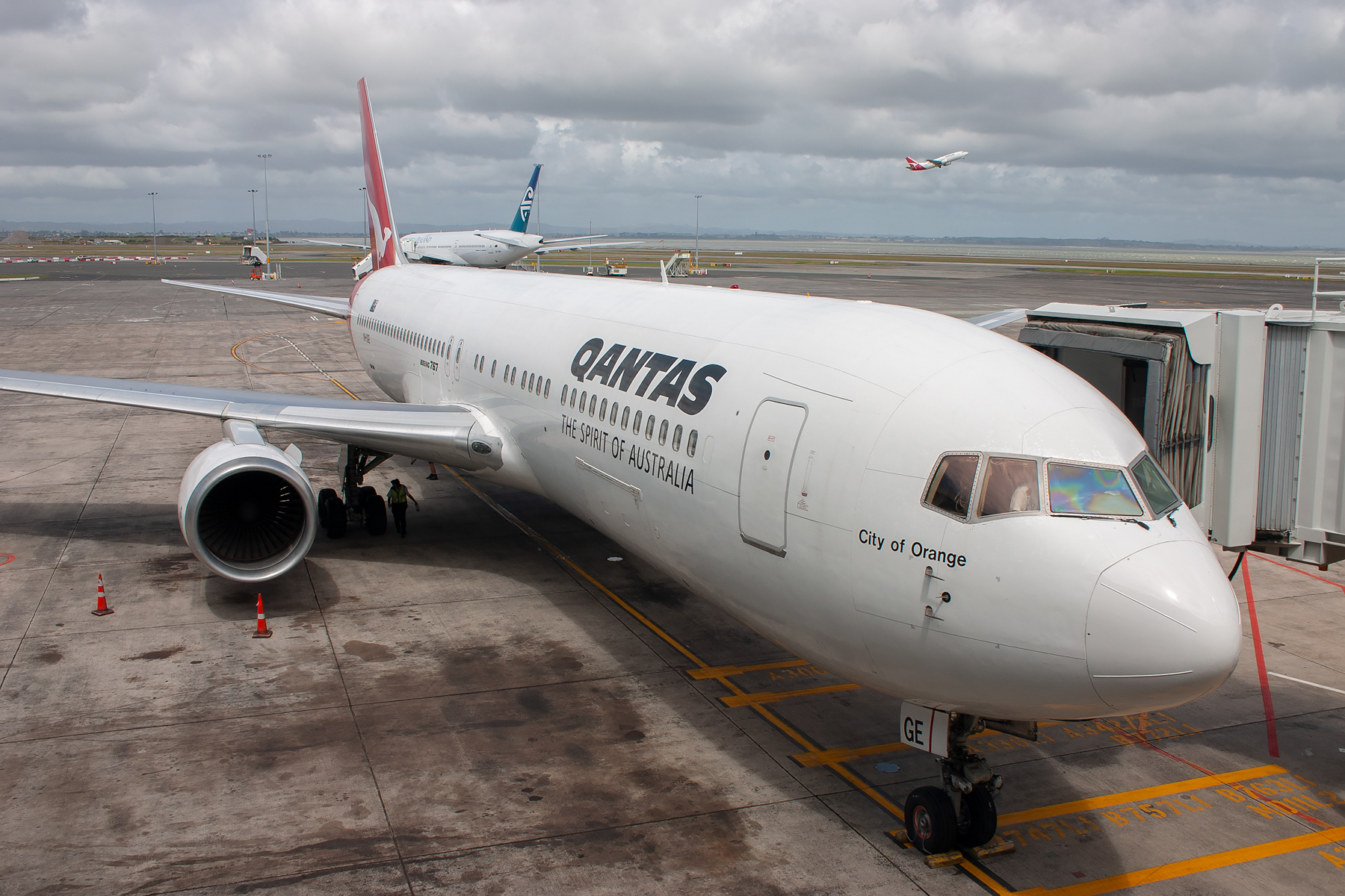 Qantas Boeing 767-300ER VH-OGE at Manukau