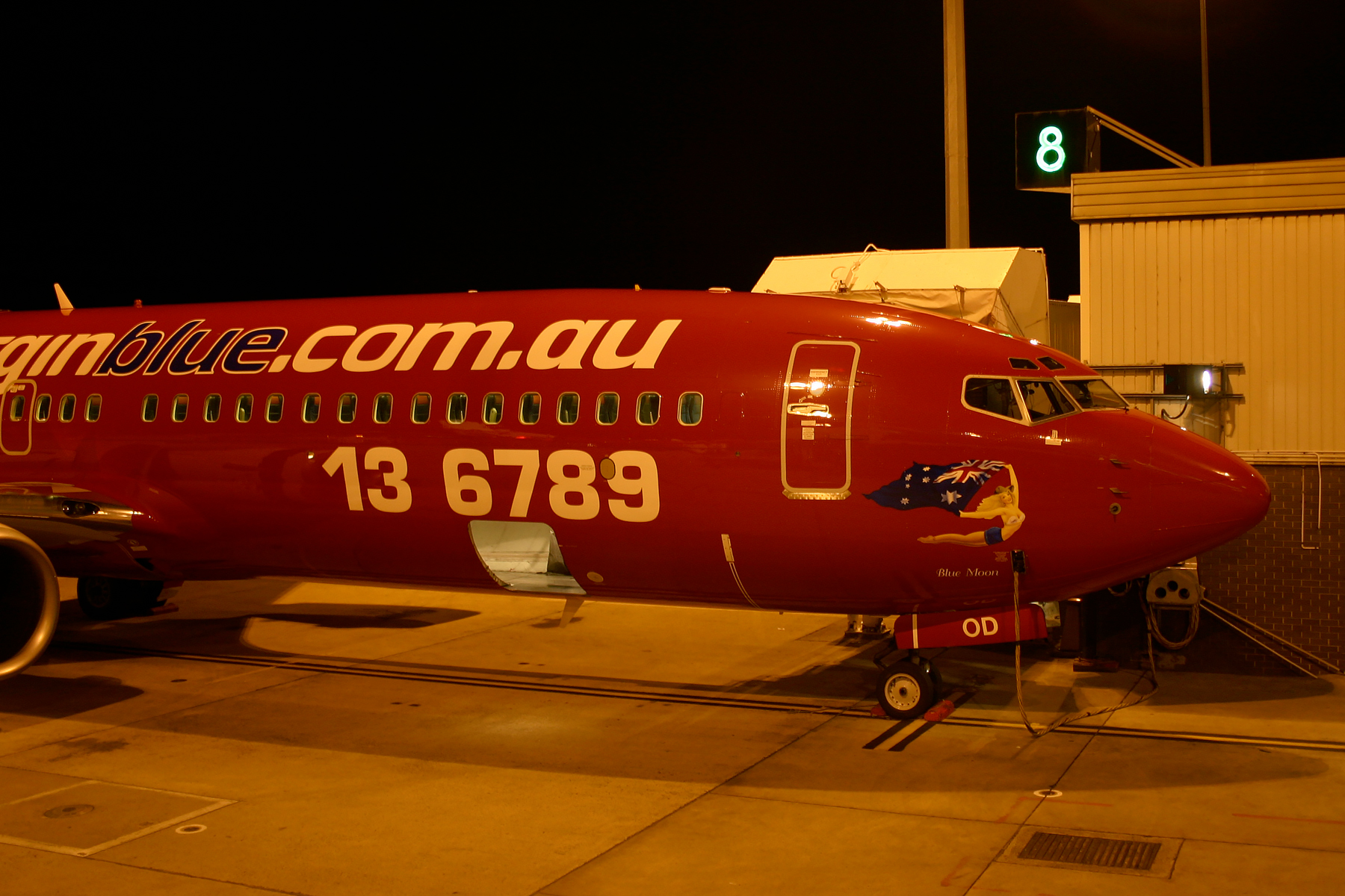 Virgin Blue Airlines Boeing 737-800 VH-VOD at Tullamarine