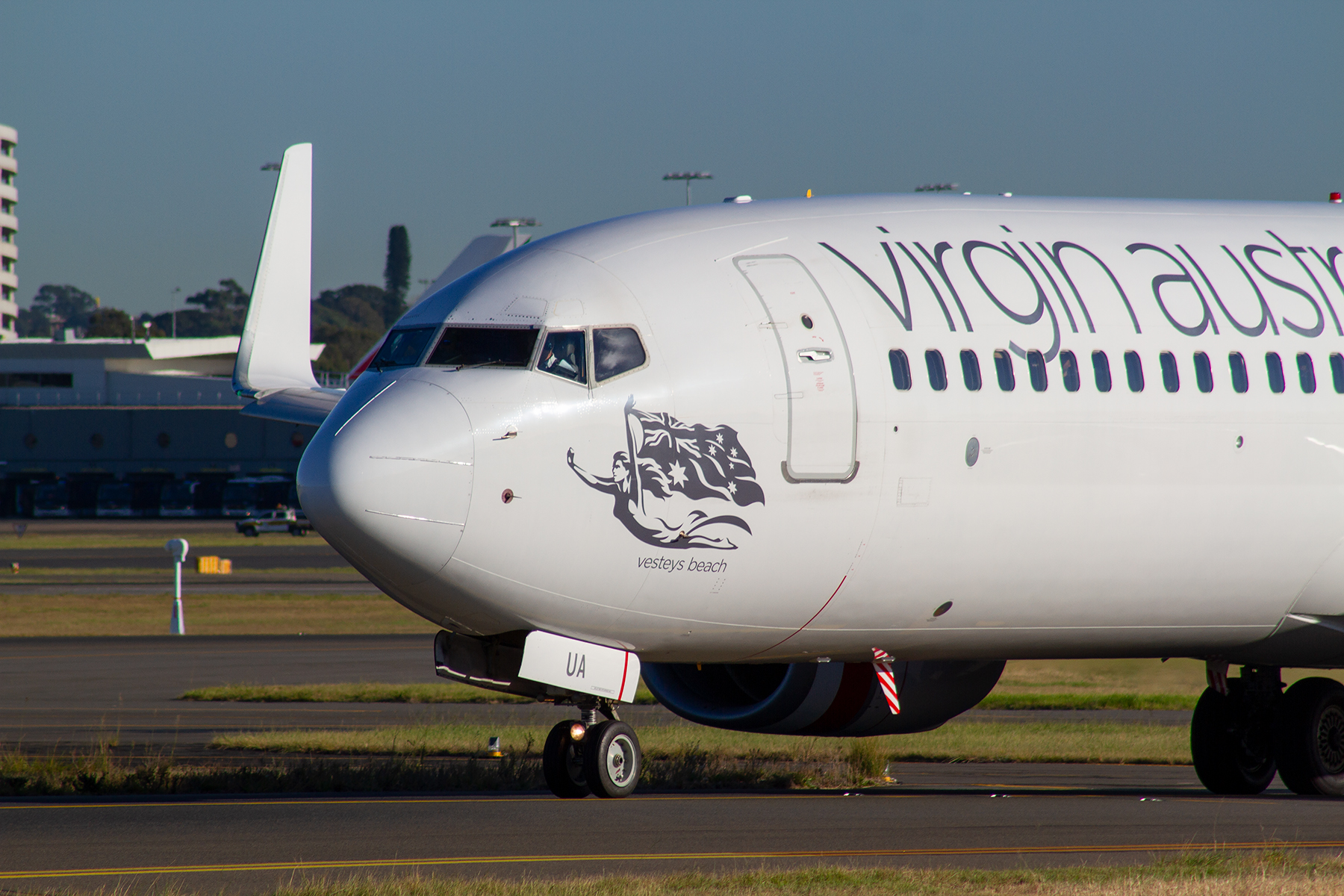 Virgin Australia Airlines Boeing 737-800 VH-VUA at Kingsford Smith