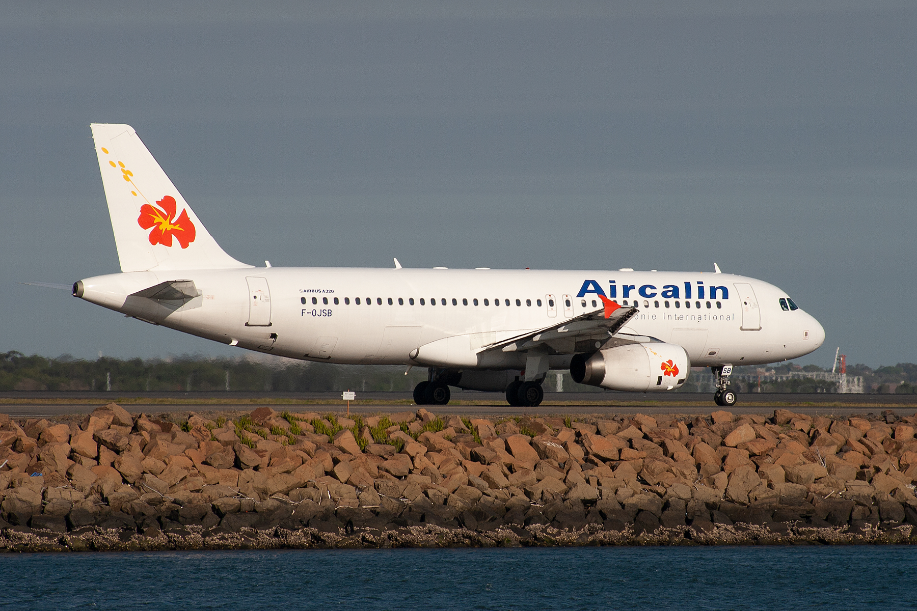 Air Caledonie Int'l Airbus A320-200 F-OJSB at Kingsford Smith