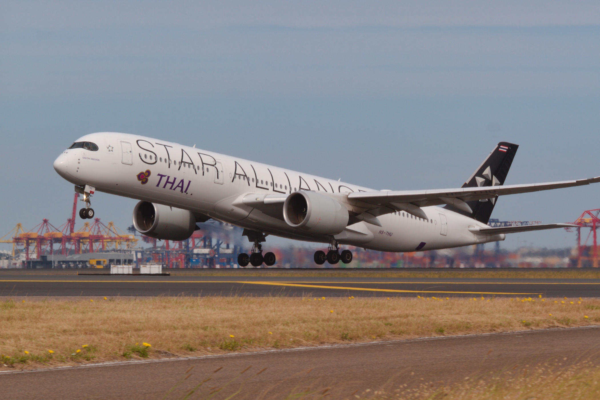 Thai AW International Airbus A350-900 HS-THU at Kingsford Smith