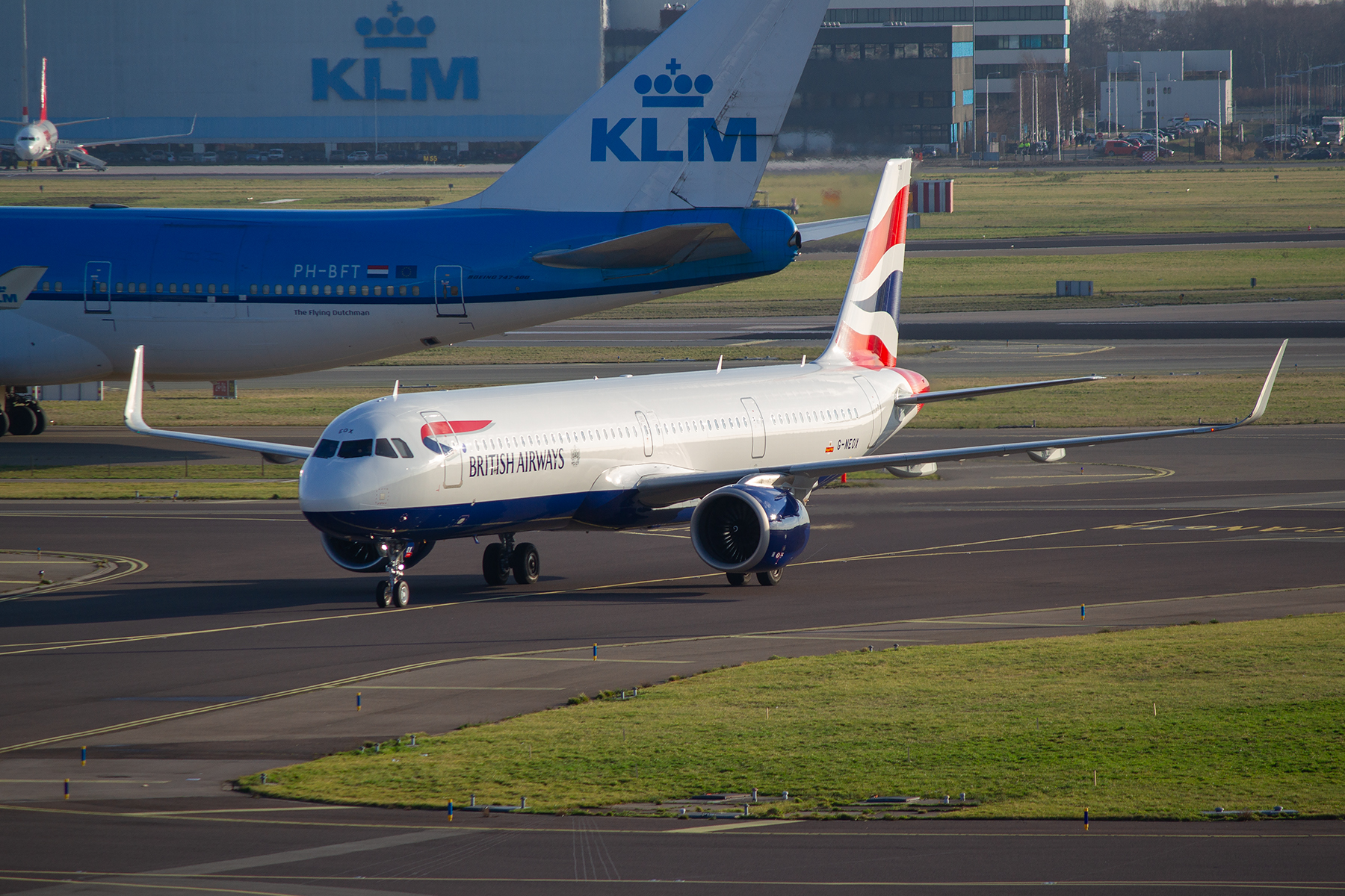 British Airways Airbus A321NEO-200LR G-NEOX at Schiphol