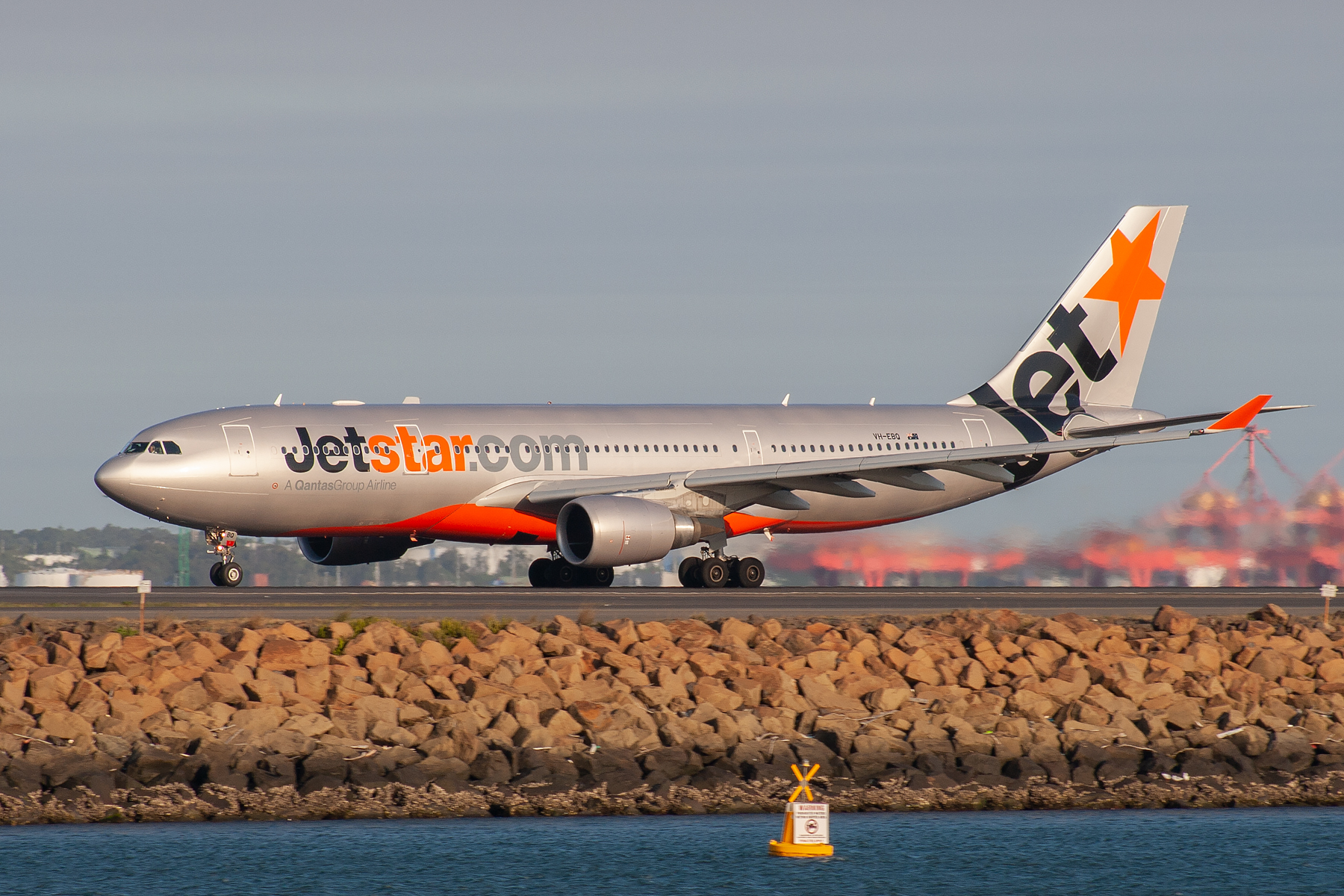 Jetstar Airways Airbus A330-200 VH-EBQ at Kingsford Smith