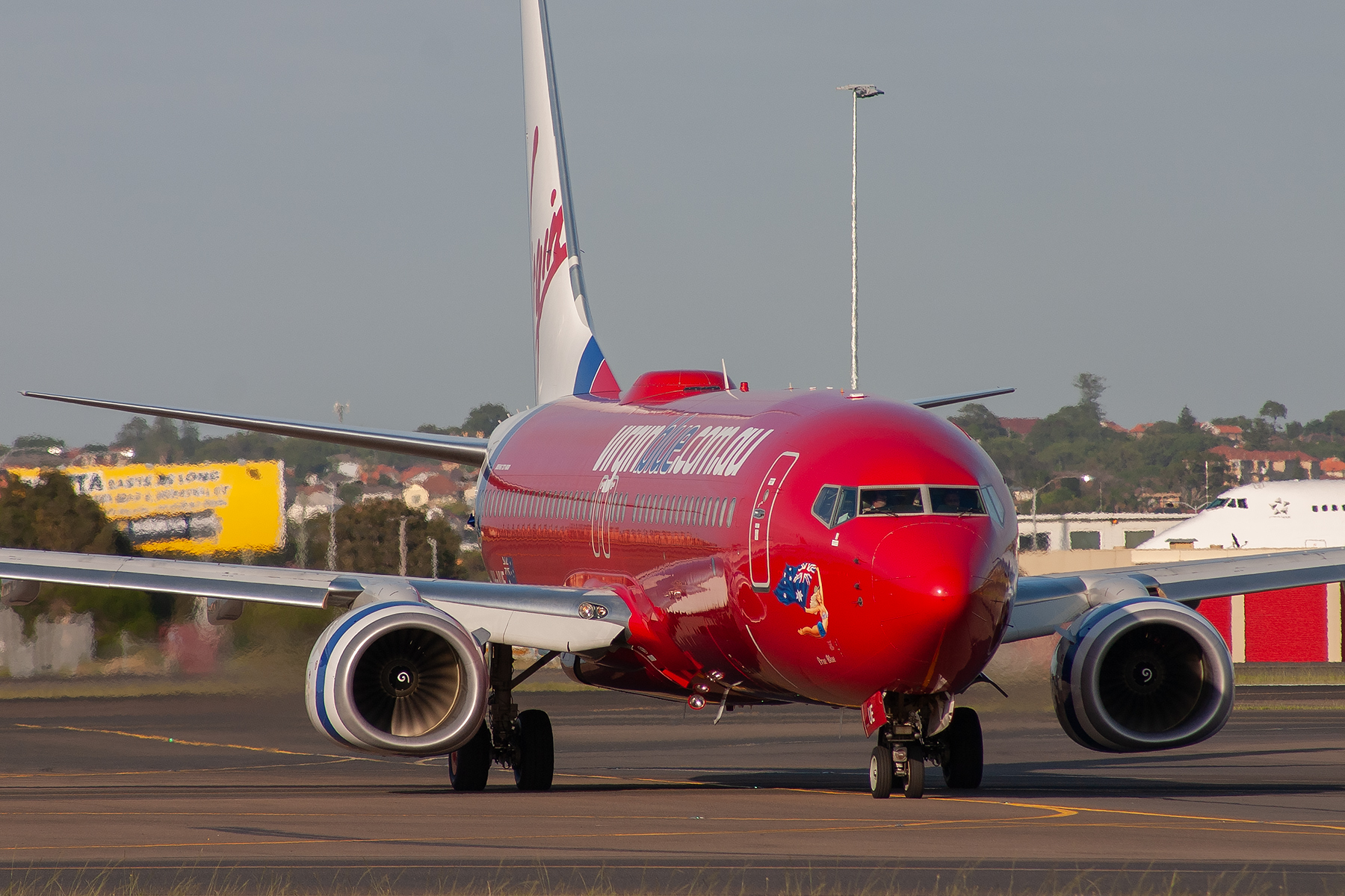 Virgin Blue Airlines Boeing 737-800 VH-VUE at Kingsford Smith
