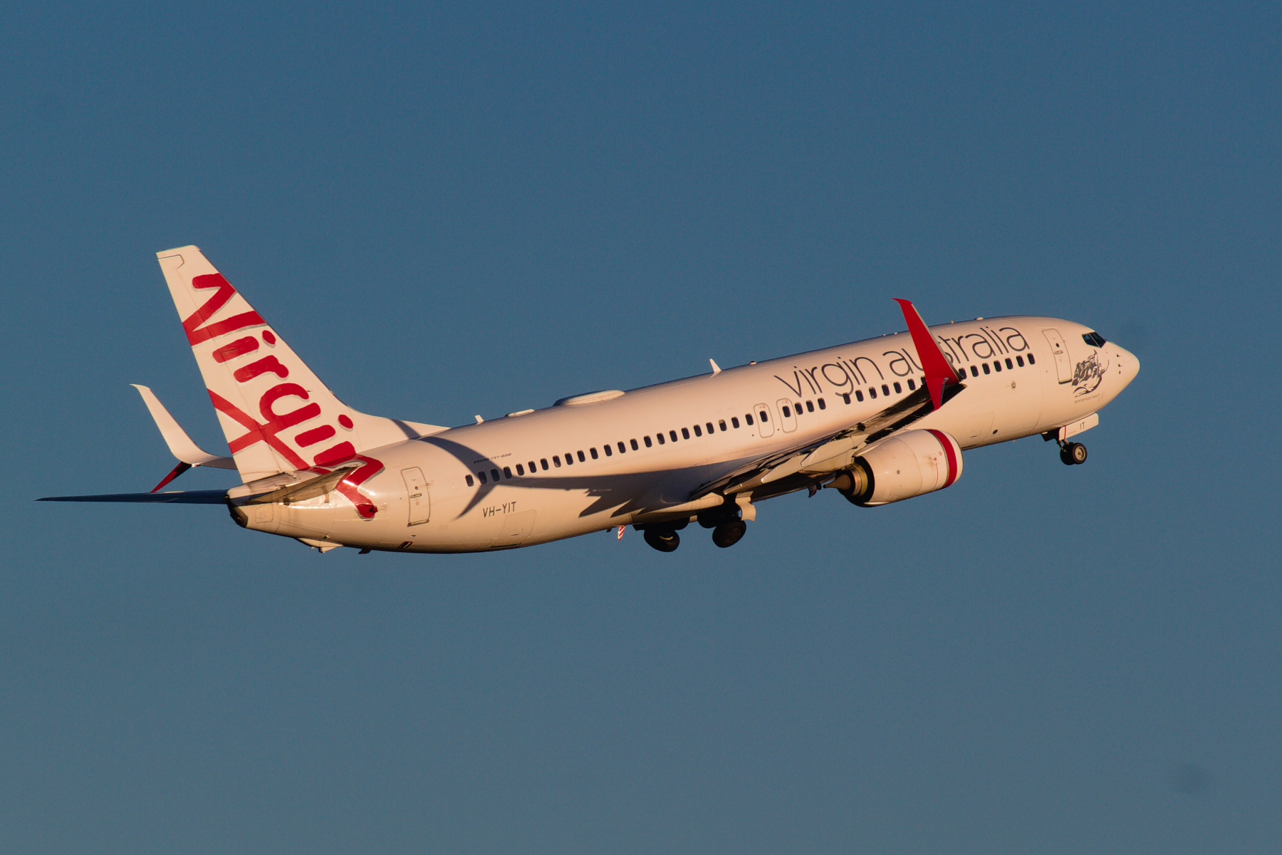 Virgin Australia Airlines Boeing 737-800 VH-YIT at Kingsford Smith