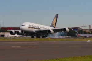 Singapore Airlines Airbus A380-800 9V-SKQ at Kingsford Smith