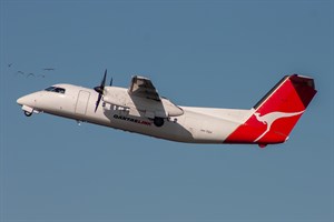 QantasLINK deHavilland Canada DHC8-100A VH-TQV at Kingsford Smith