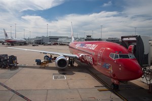 Virgin Blue Airlines Boeing 737-800 VH-VOB at Tullamarine