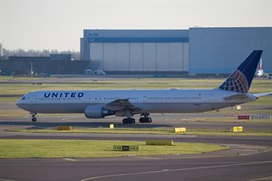 United Airlines Boeing 767-400ER N66057 at Schiphol