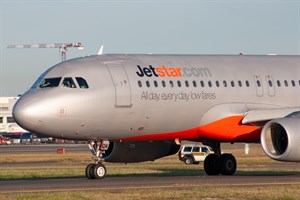 Jetstar Airways Airbus A320-200 VH-VQN at Kingsford Smith