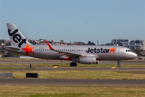 Jetstar Airways Airbus A320-200 VH-XSJ at Kingsford Smith