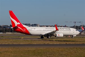 Qantas Boeing 737-800 VH-VYK at Kingsford Smith