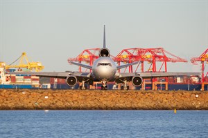 Federal Express McDonnell Douglas MD11F N603FE at Kingsford Smith