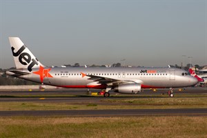 Jetstar Airways Airbus A320-200 VH-VQO at Kingsford Smith