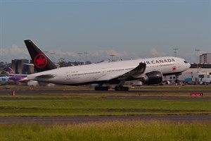 Air Canada Boeing 777-200LR C-FNNH at Kingsford Smith
