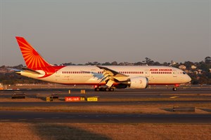 Air India Boeing 787-800 VT-ANT at Kingsford Smith