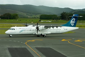 Air New Zealand ATR ATR72-200A ZK-MCF at Dunedin