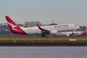 Qantas Boeing 737-800 VH-VYK at Kingsford Smith