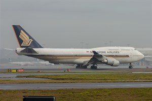 Singapore Airlines Boeing 747-400 9V-SMV at Kingsford Smith