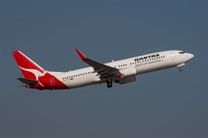 Qantas Boeing 737-800 VH-VYC at Kingsford Smith