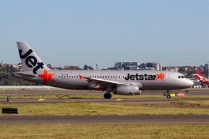 Jetstar Airways Airbus A320-200 VH-JQL at Kingsford Smith