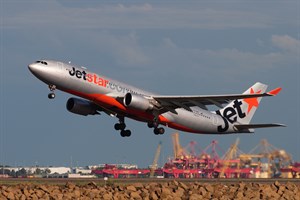 Jetstar Airways Airbus A330-200 VH-EBB at Kingsford Smith
