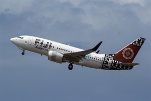 Fiji Airways Boeing 737-700 DQ-FJF at Kingsford Smith