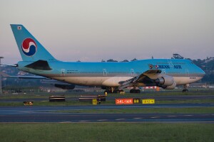 Korean Air Boeing 747-400 HL7461 at Kingsford Smith