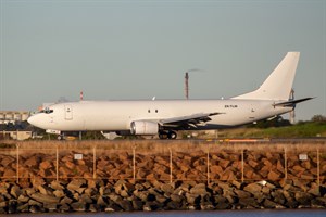 Airwork NZ Boeing 737-400 ZK-TLM at Kingsford Smith