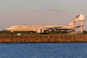 Etihad Airways Boeing 777-300ER A6-ETJ at Kingsford Smith