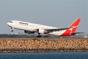 Qantas Boeing 767-300ER VH-OGF at Kingsford Smith