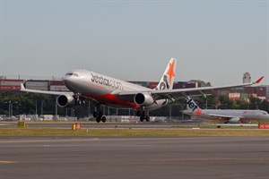 Jetstar Airways Airbus A330-200 VH-EBS at Kingsford Smith