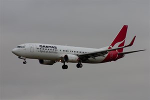 Qantas Boeing 737-800 VH-VXK at Kingsford Smith