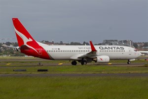 Qantas Boeing 737-800 VH-VXP at Kingsford Smith
