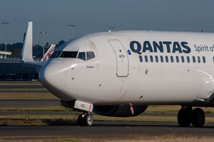 Qantas Boeing 737-800 VH-VXO at Kingsford Smith