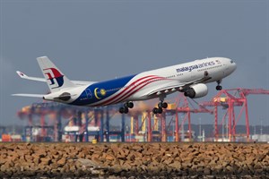 Malaysian Airlines Airbus A330-300 9M-MTN at Kingsford Smith