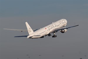 Singapore Airlines Boeing 777-300ER 9V-SWJ at Kingsford Smith