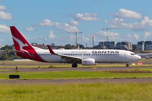 Qantas Boeing 737-800 VH-VZP at Kingsford Smith