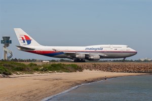 Malaysian Airlines Boeing 747-400 9M-MPH at Kingsford Smith