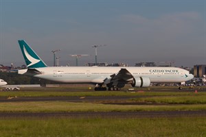 Cathay Pacific Airways Boeing 777-300ER B-KQH at Kingsford Smith