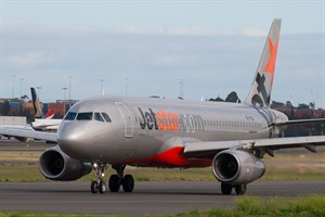 Jetstar Airways Airbus A320-200 VH-VGU at Kingsford Smith