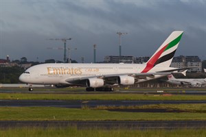 Emirates Airlines Airbus A380-800 A6-EVC at Kingsford Smith