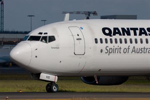 Qantas Boeing 737-800 VH-VXD at Kingsford Smith