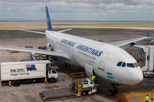 Aerolineas Argentinas Airbus A340-200 LV-ZRA at Manukau