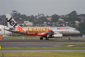 Jetstar Airways Airbus A320-200 VH-VGP at Kingsford Smith